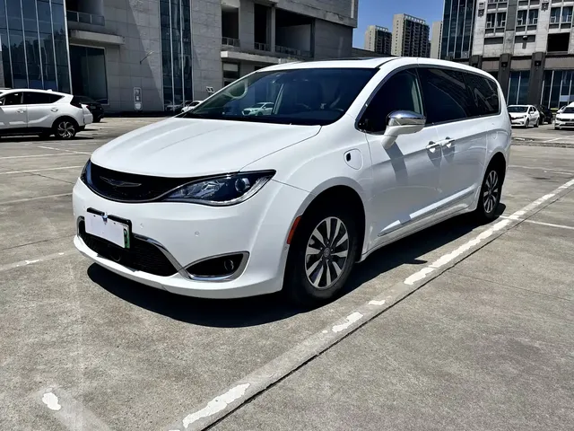 Chrysler Grand Caravan PHEV (Import) 2019 3.6L Plug-in Hybrid
