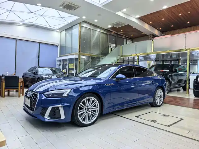 Audi A5 (Import) 2023 Sportback 40 TFSI quattro Luxury Dynamic