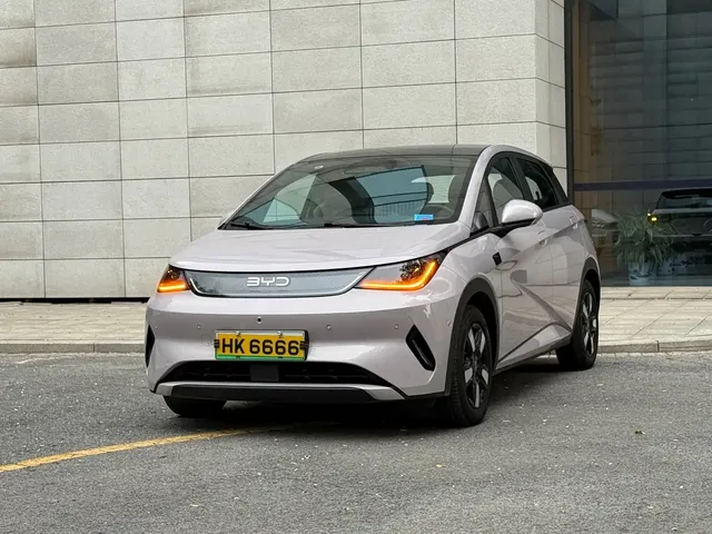 BYD Dolphin 2025 Smart Drive Edition 410km Fashion Version