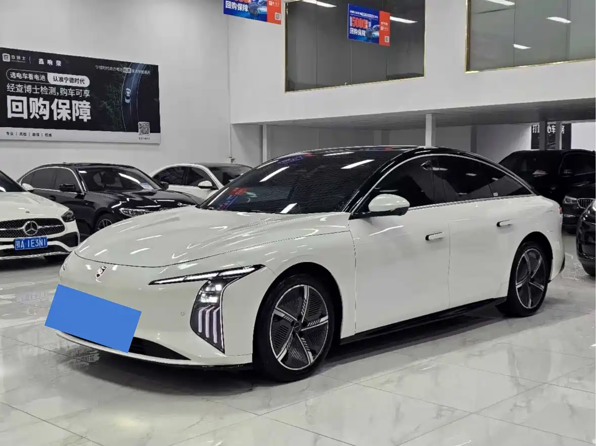Dongfeng Fengxing Stellar S7 2024 555 Luxury Edition