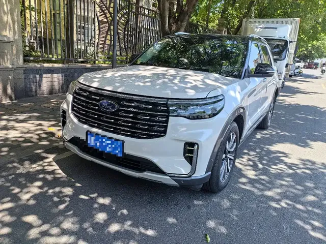 Ford Explorer 2023 EcoBoost 285 AWD Titanium Edition 7-Seater