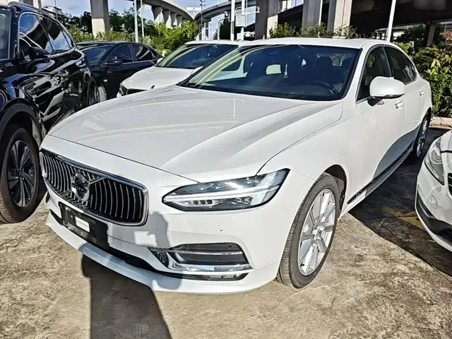 Volvo S90 2020 T5 Momentum Luxury Edition