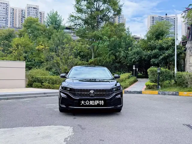 Volkswagen Passat 2024 330TSI Starlight Elite Edition