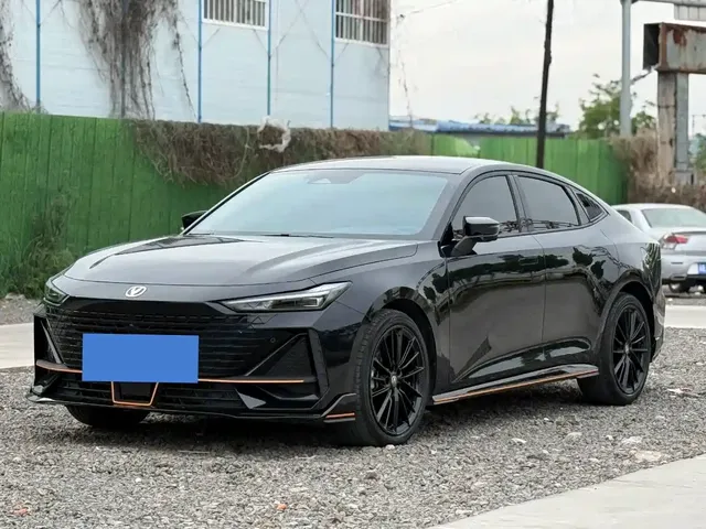 Changan UNI-V 2022 1.5T Sport Edition