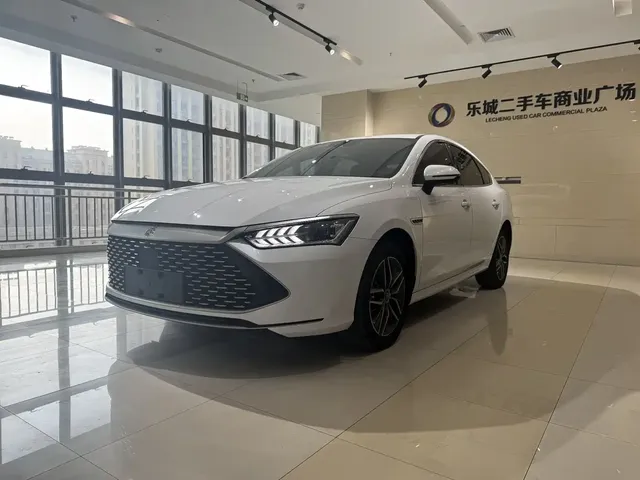 BYD Qin PLUS 2024 Glory Edition DM-i 120KM Premium