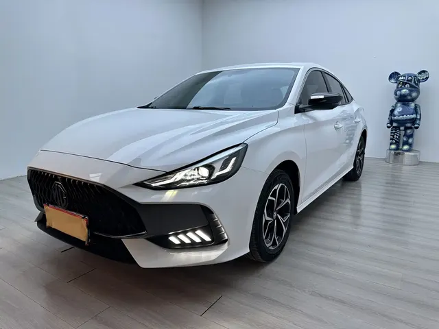 MG 5 2023 180DVVT CVT Luxury Edition