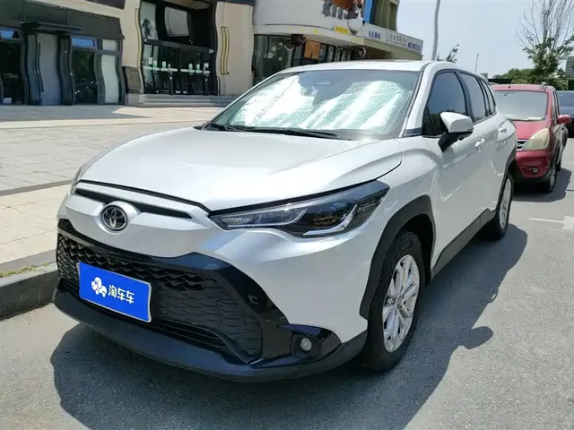 Toyota Frontlander 2024 2.0L CVT Leading Edition
