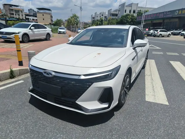 Chery Arrizo 8 2023 1.6T DCT Elegance