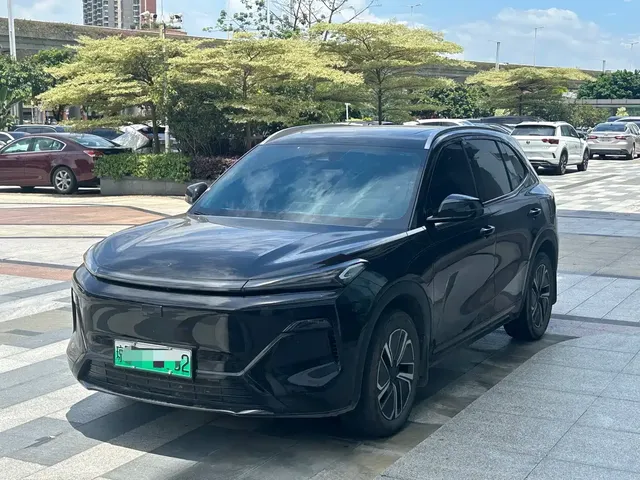 Geely Galaxy Starship 7 EM-i 2025 Model 120km Explorer+ Edition