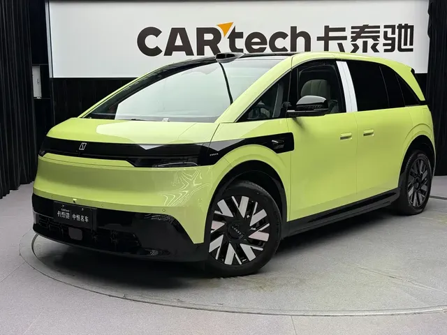 ZEEKR MIX 2025 Smart Driving Edition