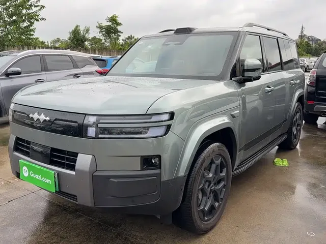 Fang Cheng Bao Titanium 7 2025 AWD Base Model