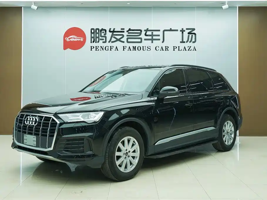 Audi Q7 2023 45 TFSI quattro S line Sport