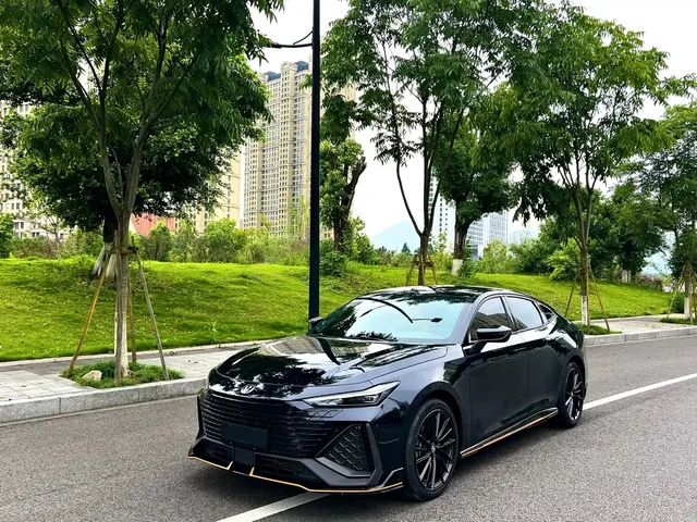 Changan UNI-V 2022 2.0T Speed Leader Edition