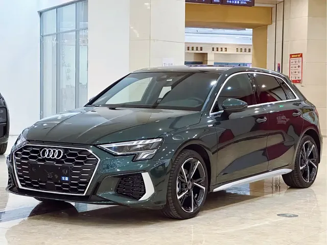Audi A3 2024 Model Sportback 35 TFSI Fashion Sport