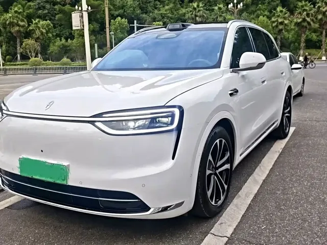 AITO Wenjie AITO M7 2026 Extended Range Max AWD 6-seater