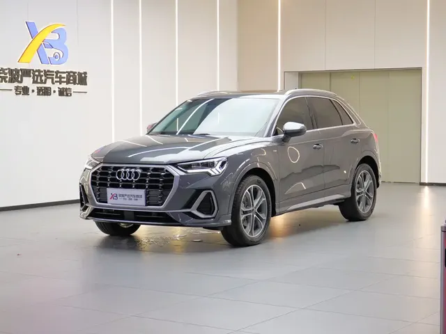 Audi Q3 2023 Facelift 40 TFSI Fashion Dynamic