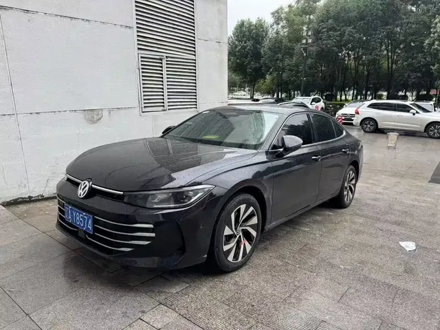 Volkswagen Passat 2025 Pro 380TSI Dragon Fortune Edition