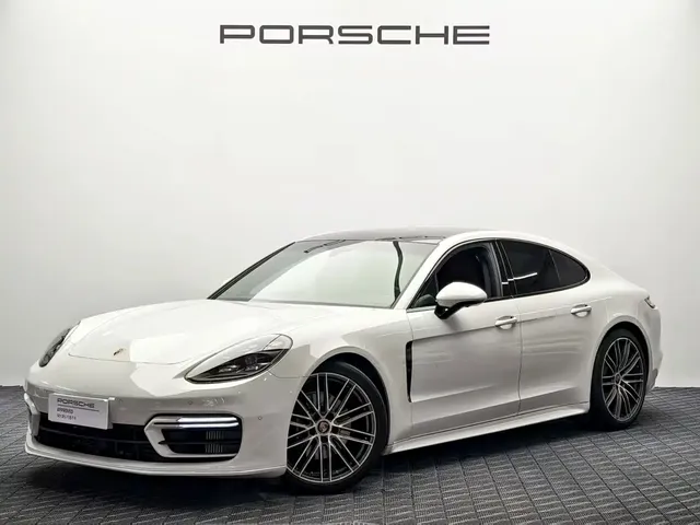 Porsche Panamera 2023 Panamera 2.9T Platinum Edition