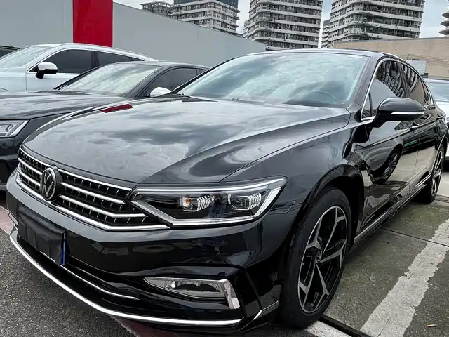 Volkswagen Magotan 2023 Model 2 Million Commemorative Edition 330TSI DSG Luxury