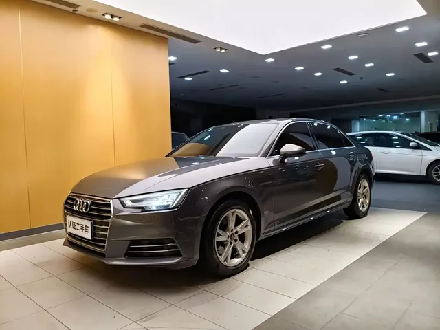 Audi A4L 2018 30th Anniversary 40 TFSI Progressive