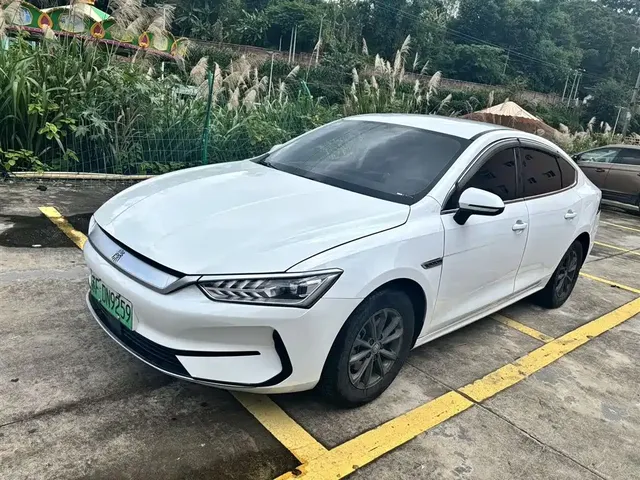 BYD Qin PLUS 2021 EV 400KM Premium Edition