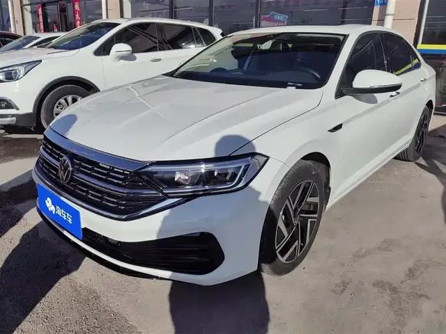 Volkswagen Sagitar 2024 300TSI DSG Surpass Edition