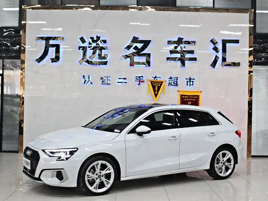 Audi A3 2021 Sportback 35 TFSI Fashion Elegance