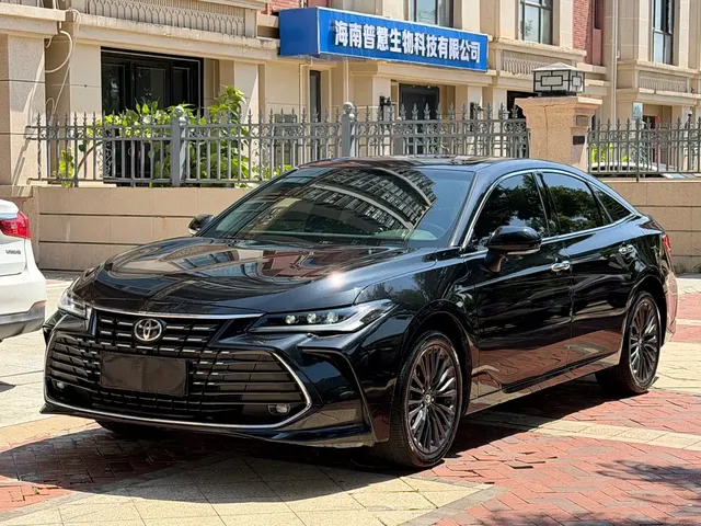 Toyota Avalon 2023 2.0L XLE Premium Edition