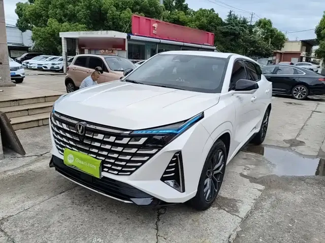 Changan UNI-Z 2025 1.5T Luxury Edition