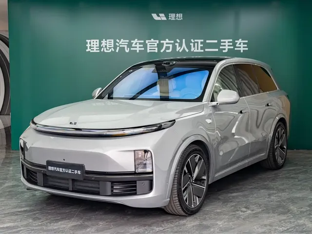 Li Auto Li L8 2025 Max Smart Renewal Edition