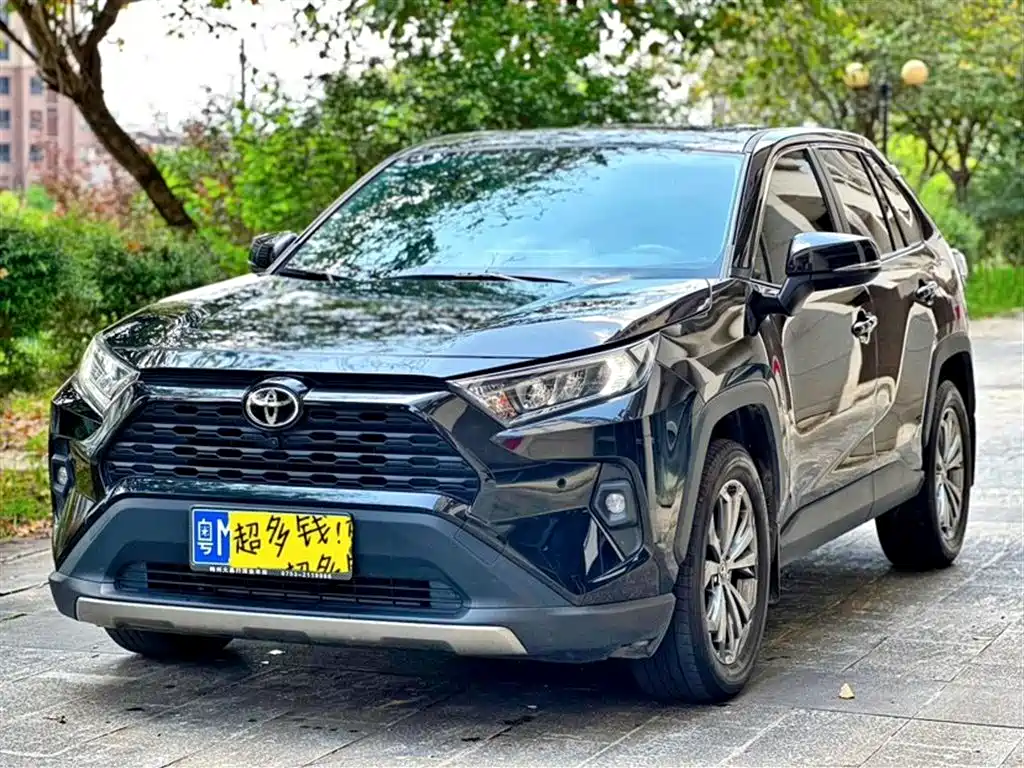 Toyota RAV4 Rongfang 2023 2.0L CVT 2WD Fashion Edition