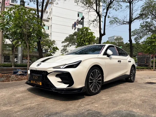 MG 7 2023 2.0T Automatic Hunting Beauty Luxury Edition