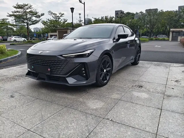 Changan UNI-V 2022 1.5T Premium Model
