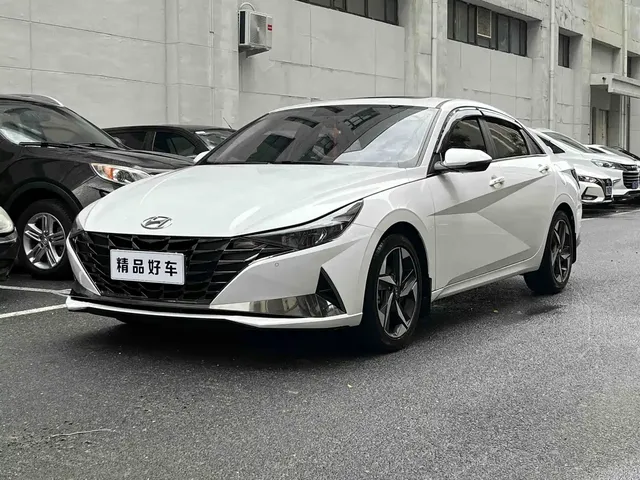 Hyundai Elantra 2022 1.5L CVT GLX Elite Edition