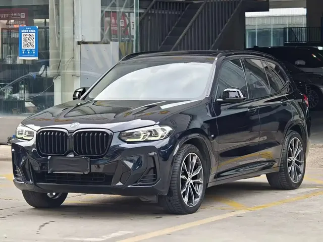 BMW X3 2022 xDrive30i Leading M Night Package
