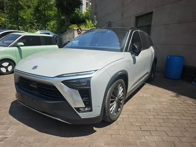 NIO ES8 2022 Model 100kWh 6-Seater