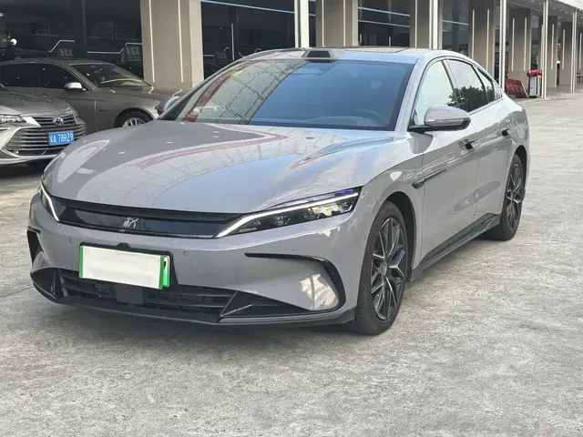 BYD Han 2025 DM-i Smart Driving Edition 125KM Honor