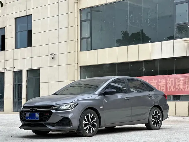 Chevrolet Monza 2019 RS 330T Auto Smooth Edition China VI