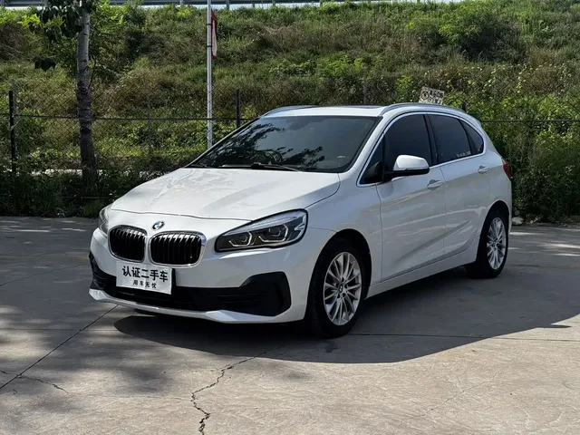 BMW 2 Series Touring 2019 218i Fashion