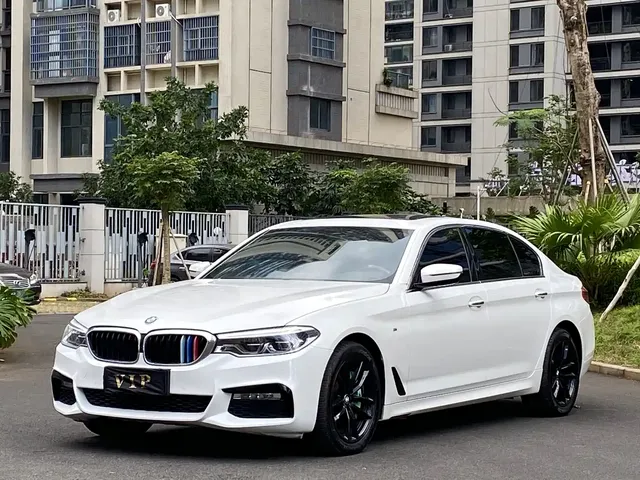 BMW 5 Series 2018 525Li M Sport Package
