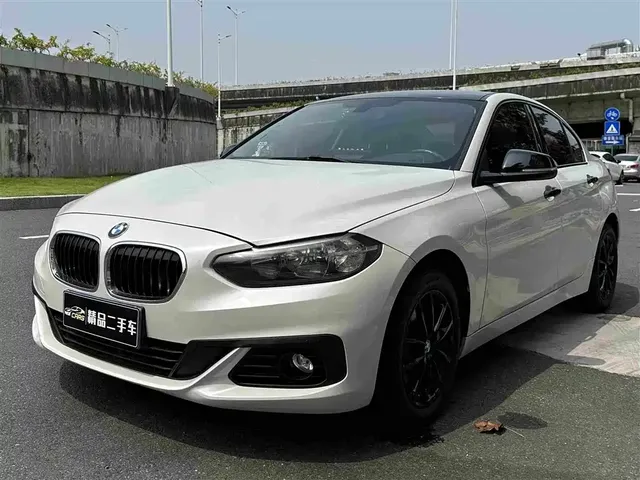 BMW 1 Series 2018 118i Fashion Edition