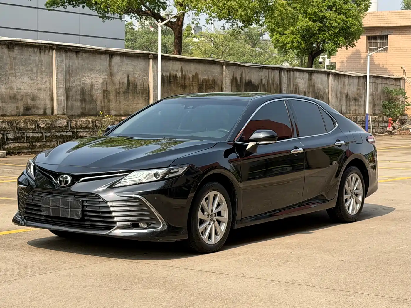 Toyota Camry 2021 2.0G Luxury Edition