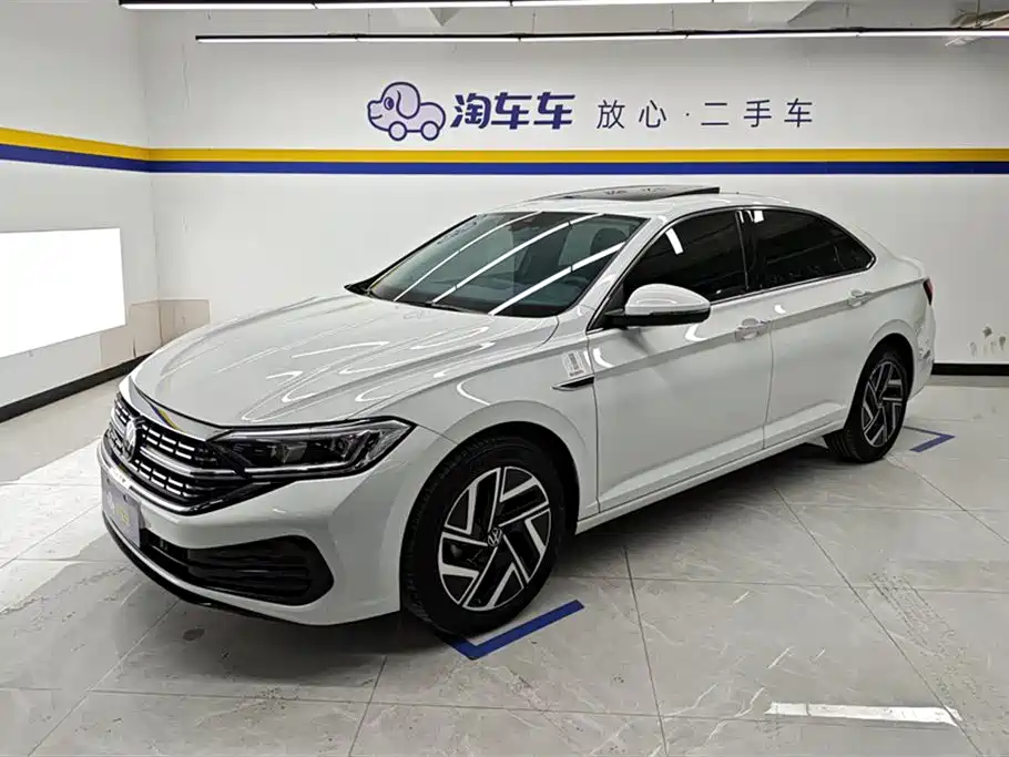 Volkswagen Sagitar 2023 300TSI DSG Surpassing Edition