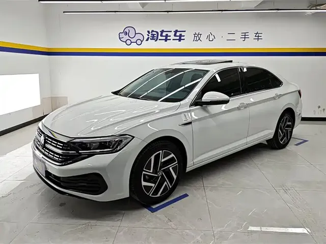 Volkswagen Sagitar 2023 300TSI DSG Surpassing Edition
