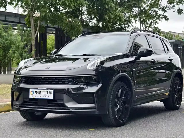 Lynk & Co 01 2021 2.0TD AWD Night Edition