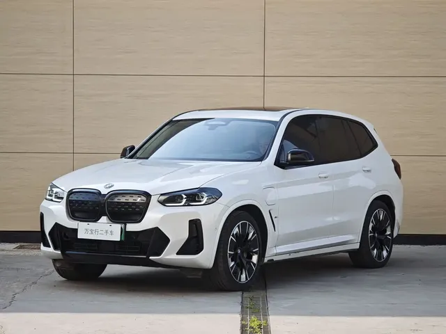 BMW iX3 2024 Innovation Leader