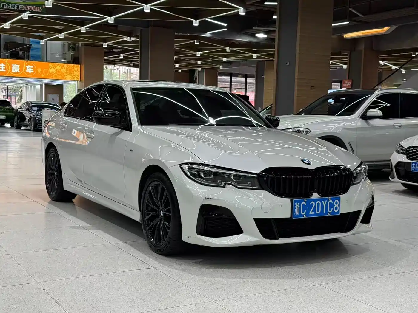 BMW 3 Series 2020 325i M Sport Black Night Package