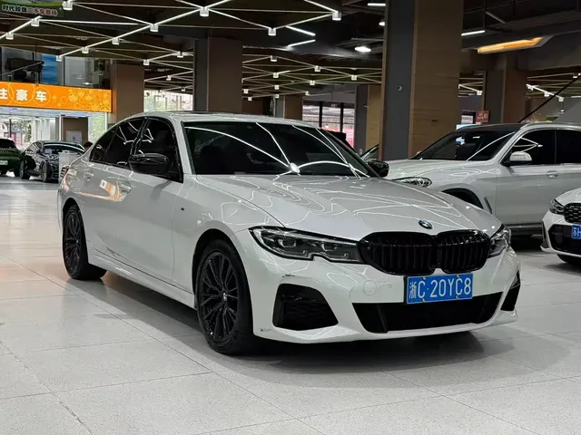 BMW 3 Series 2020 325i M Sport Black Night Package