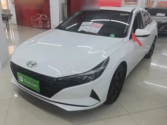 Hyundai Elantra 2022 1.5L CVT GLS Leading Edition