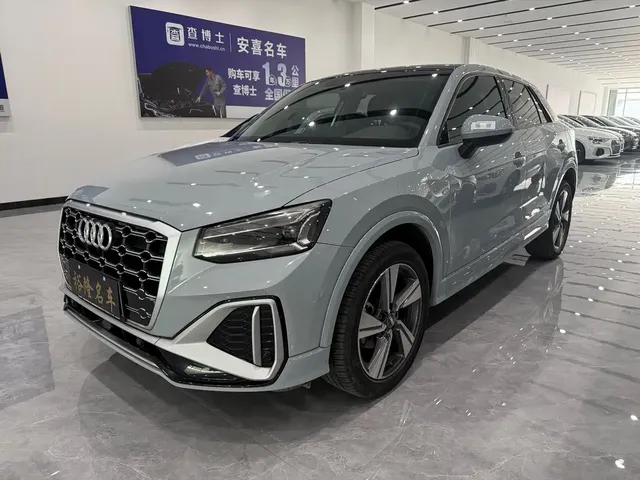 Audi Q2L 2022 35 TFSI Fashion Dynamic